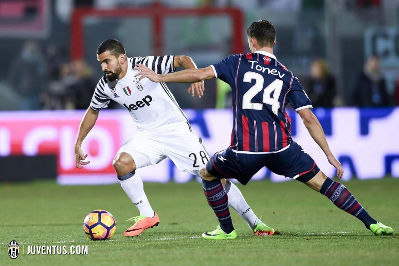 华体会官方入口-关于克罗托内中场状态回勇，全队信心大增的信息