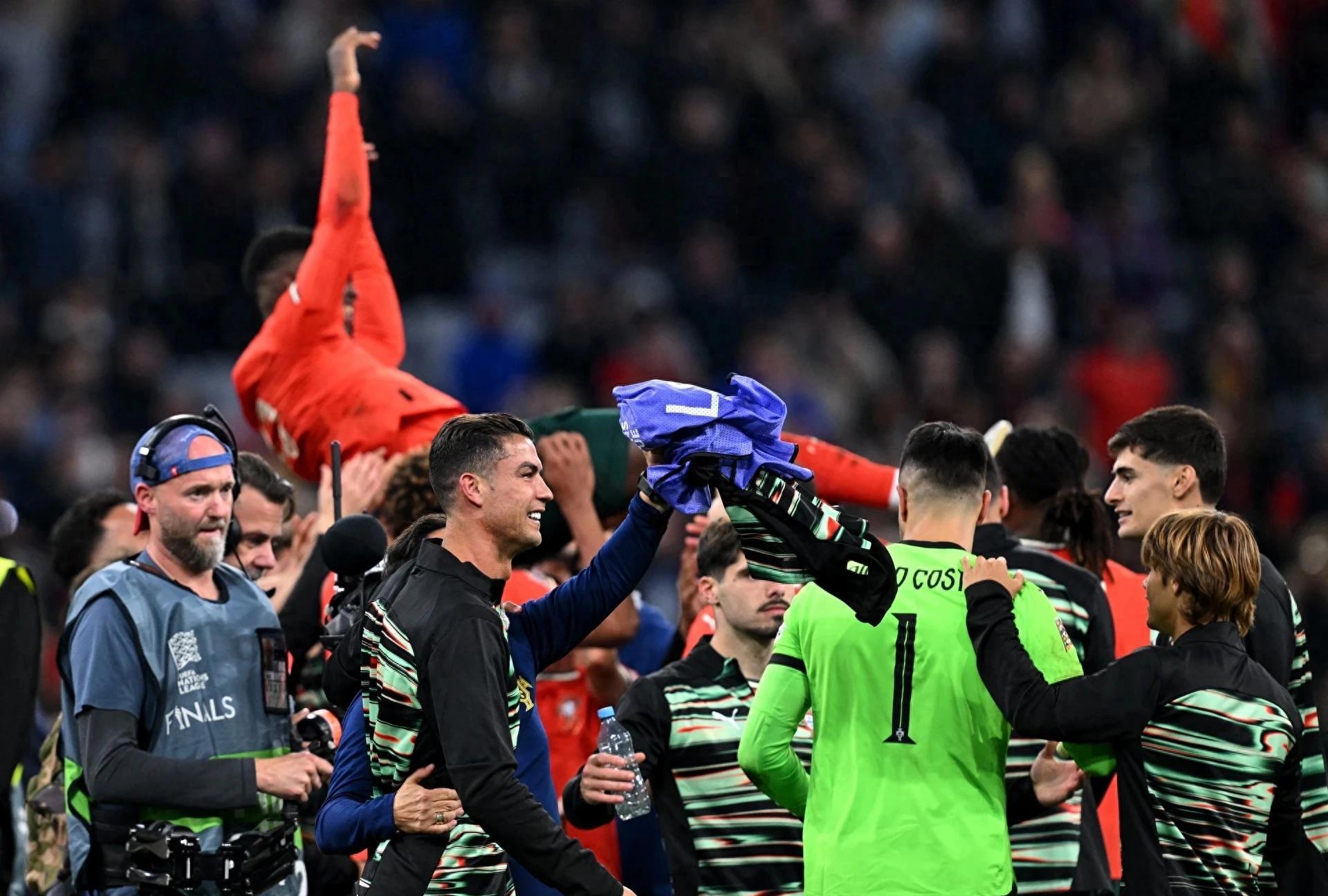 华体会在线登录-欧洲杯预赛一幕燃情激战！球队逆袭夺冠的简单介绍