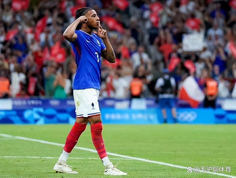 法国队凭借点球艰难逆转俄罗斯，赢得胜利的简单介绍