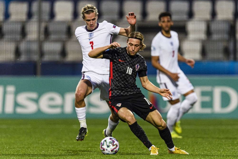 哥伦比亚队力克瑞典，遗憾止步欧洲杯八强的简单介绍