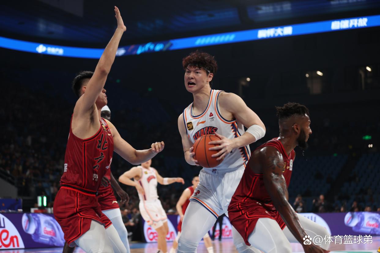 广东队不敌上海，遭遇两连败